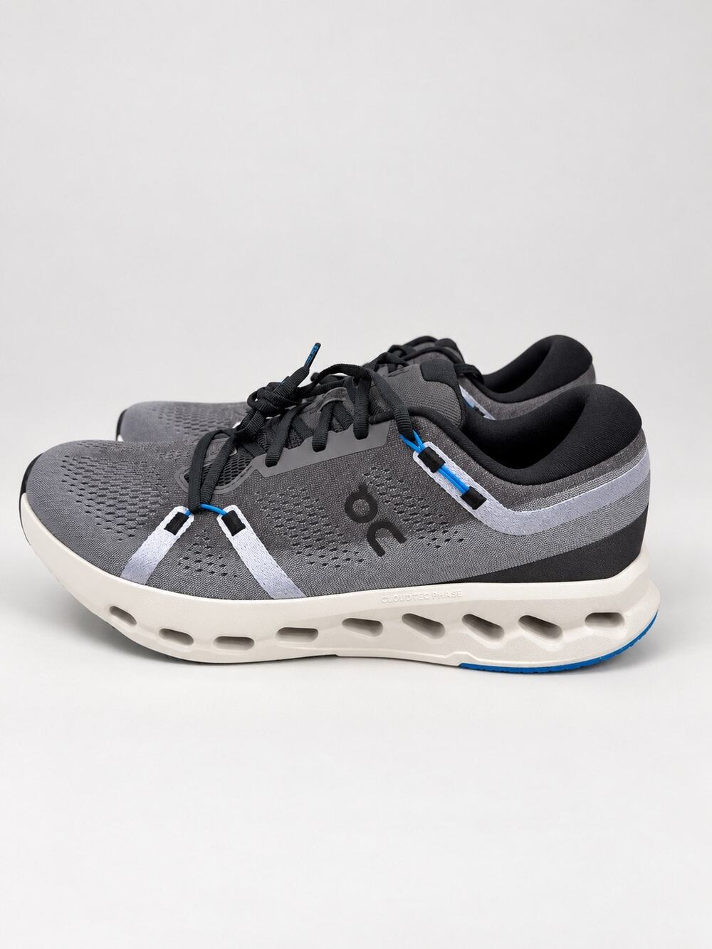On cloud Men’s Sneakers Size 13 NEW